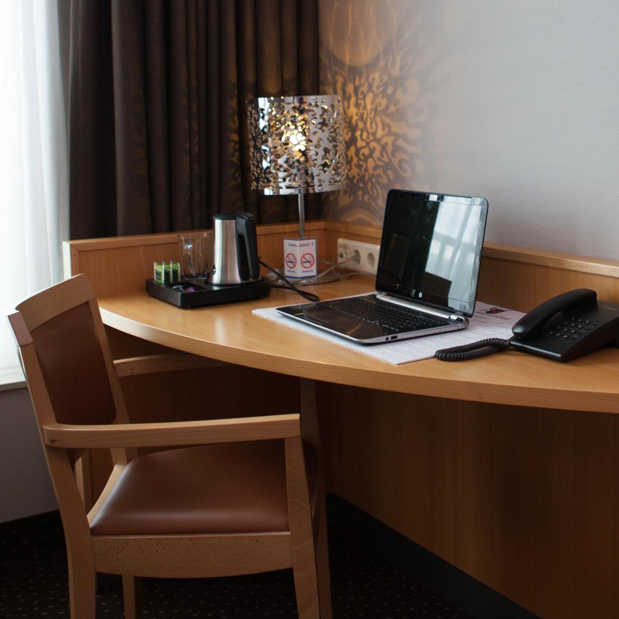 Hotel Алсмер Екстериор снимка