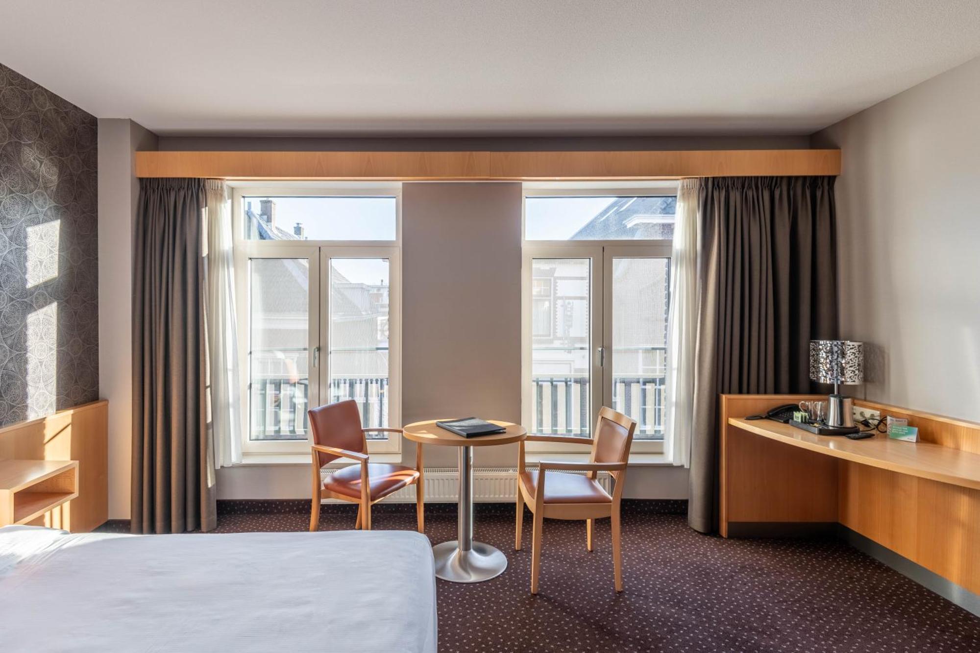 Hotel Алсмер Екстериор снимка