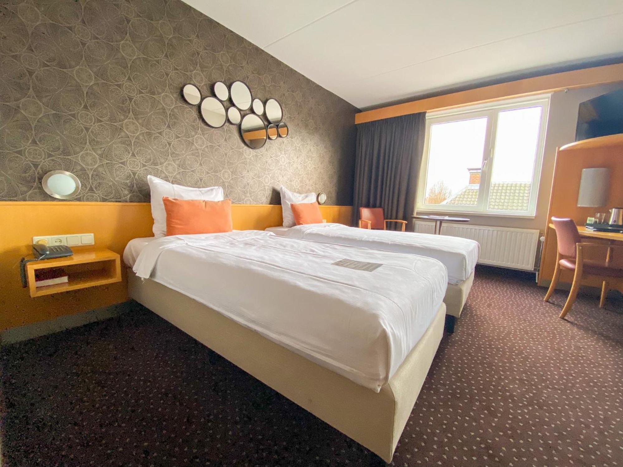 Hotel Алсмер Екстериор снимка